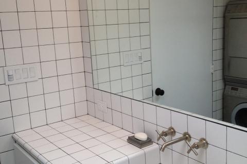 Malibu Guest Bathroom by Luxus Construction 03