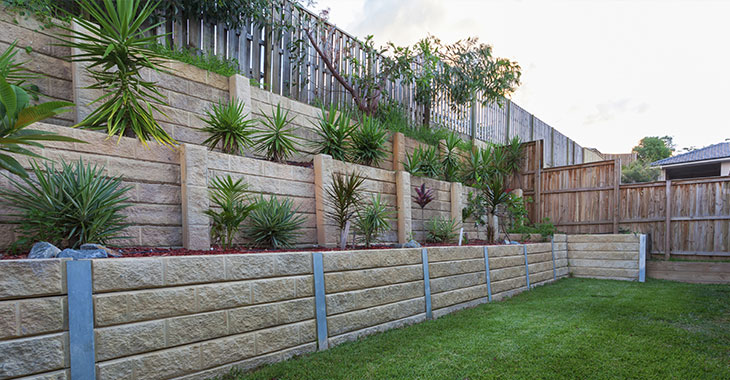 Edgewater Retaining Wall and Garden Wall Near Me